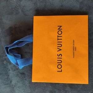 Louis Vuitton Gift Bag 🎁